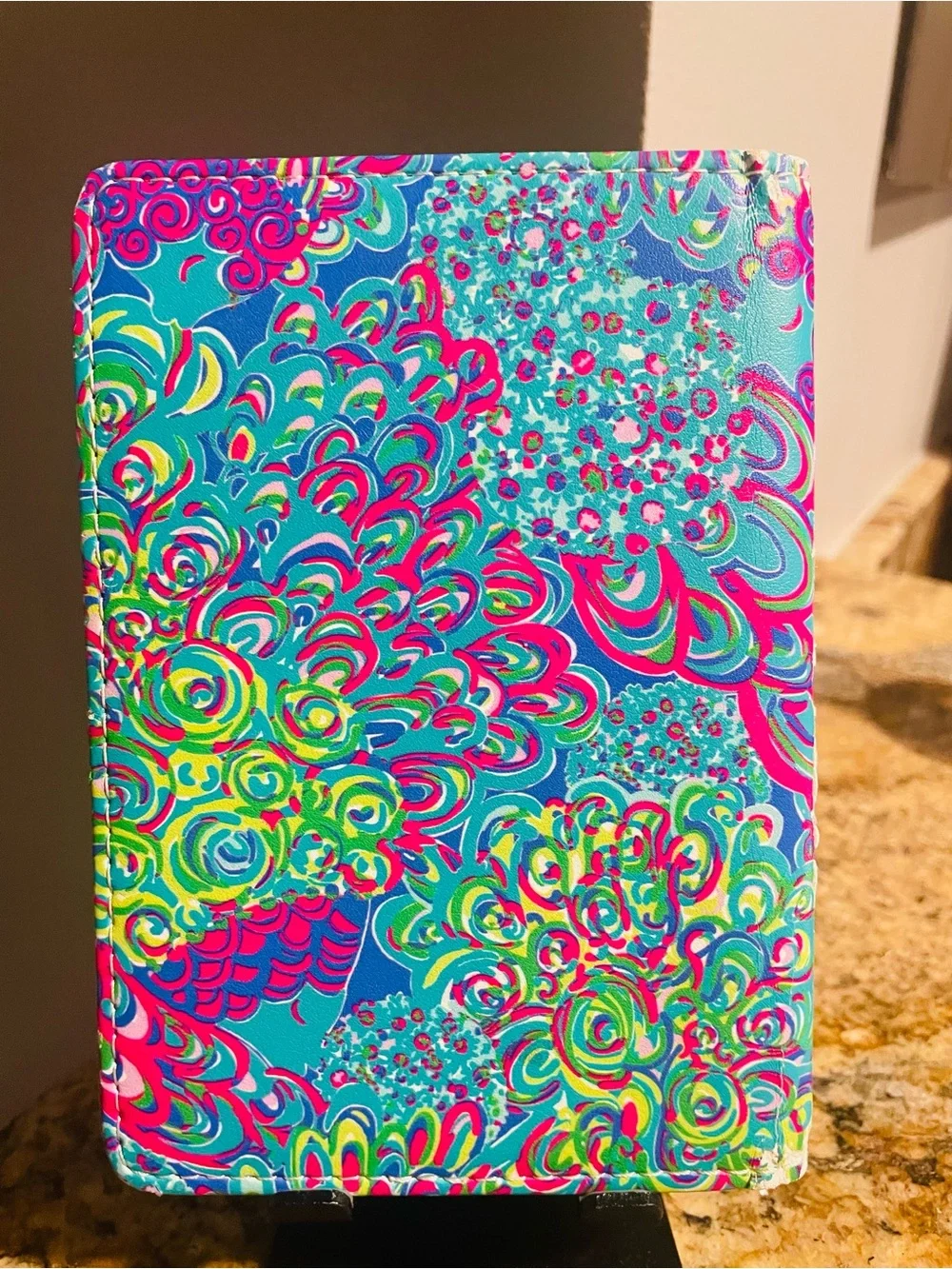 ⚽️ 3/$20 Lilly Pulitzer Neon Pink, Blue, Green & Yellow Floral Passport Wal